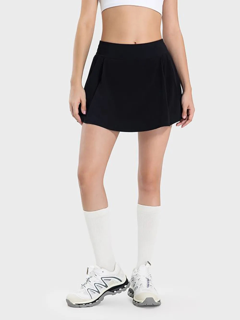 Pleated Detail Mid-Rise Waist Active Skirt in Black for Women
