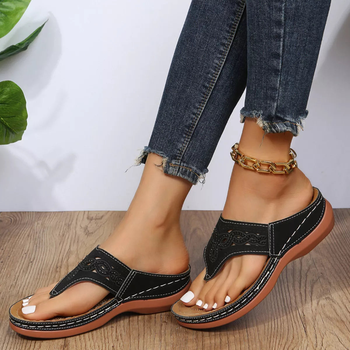 Casual Hollow-Out Thong Sandals in Off-White for Women