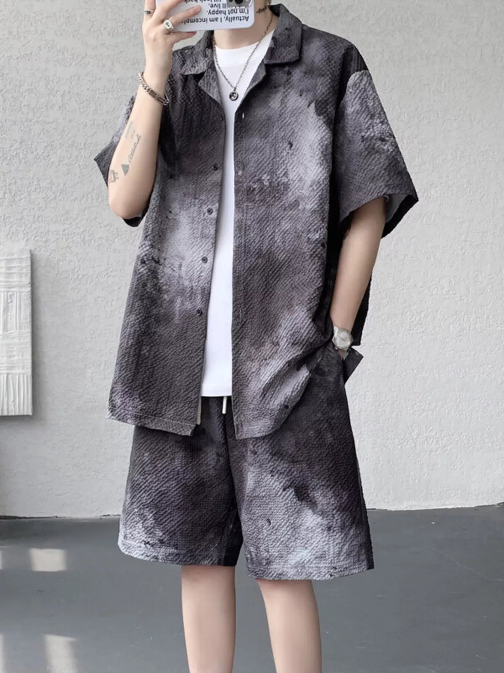 Plus Size Tie-Dye Print Shirt and Shorts Set in Gum Leaf for Men