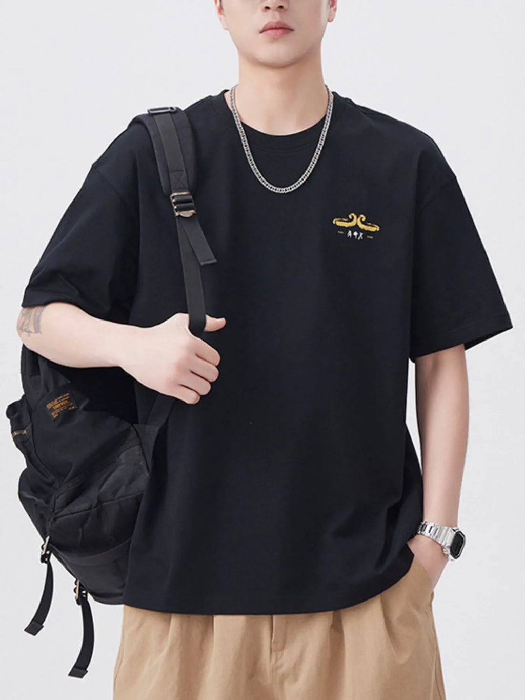 Plus Size Round Neck Short Sleeve T-Shirt in Relaxed in Black for Men