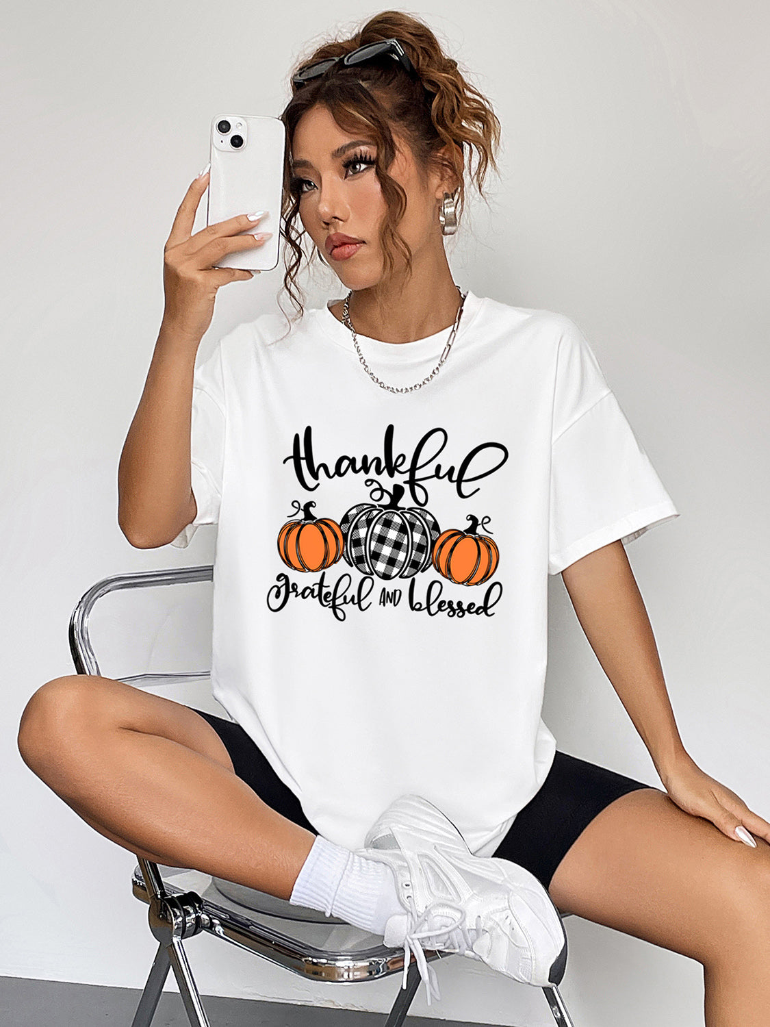 Round Neck Short Sleeve Fall Season Graphic T-Shirt in White for Women