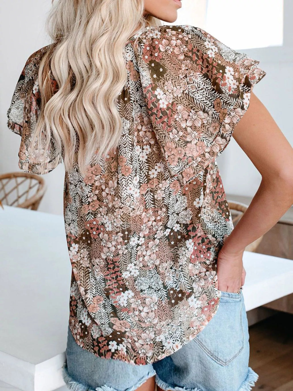 Floral Print V-Neck Shirt Plus Size in Black for Women