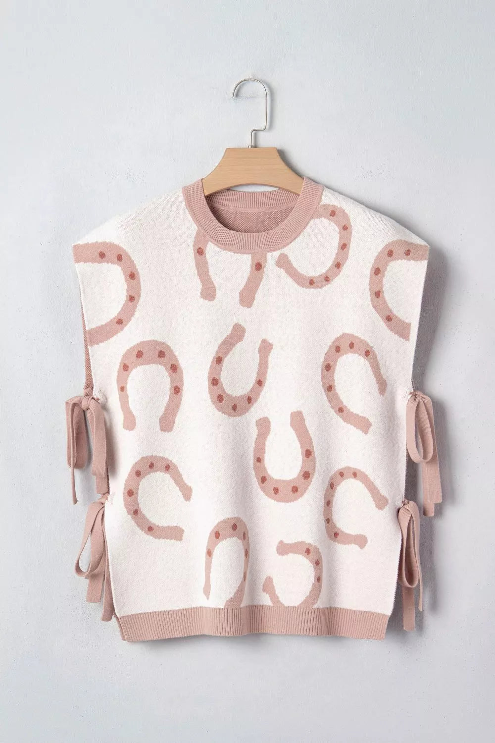 Horse Shoe Western Print Tied Side Cap Sleeve Knit Top in Dust Storm for Women