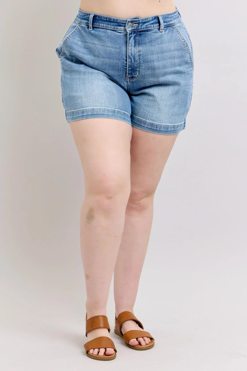 Plus Size High Rise Denim Shorts in Medium for Women