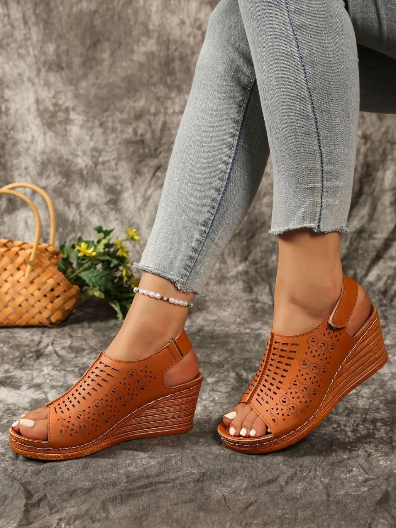 Open Toe Wedge Sandals in Classic in Dark Blue for Women