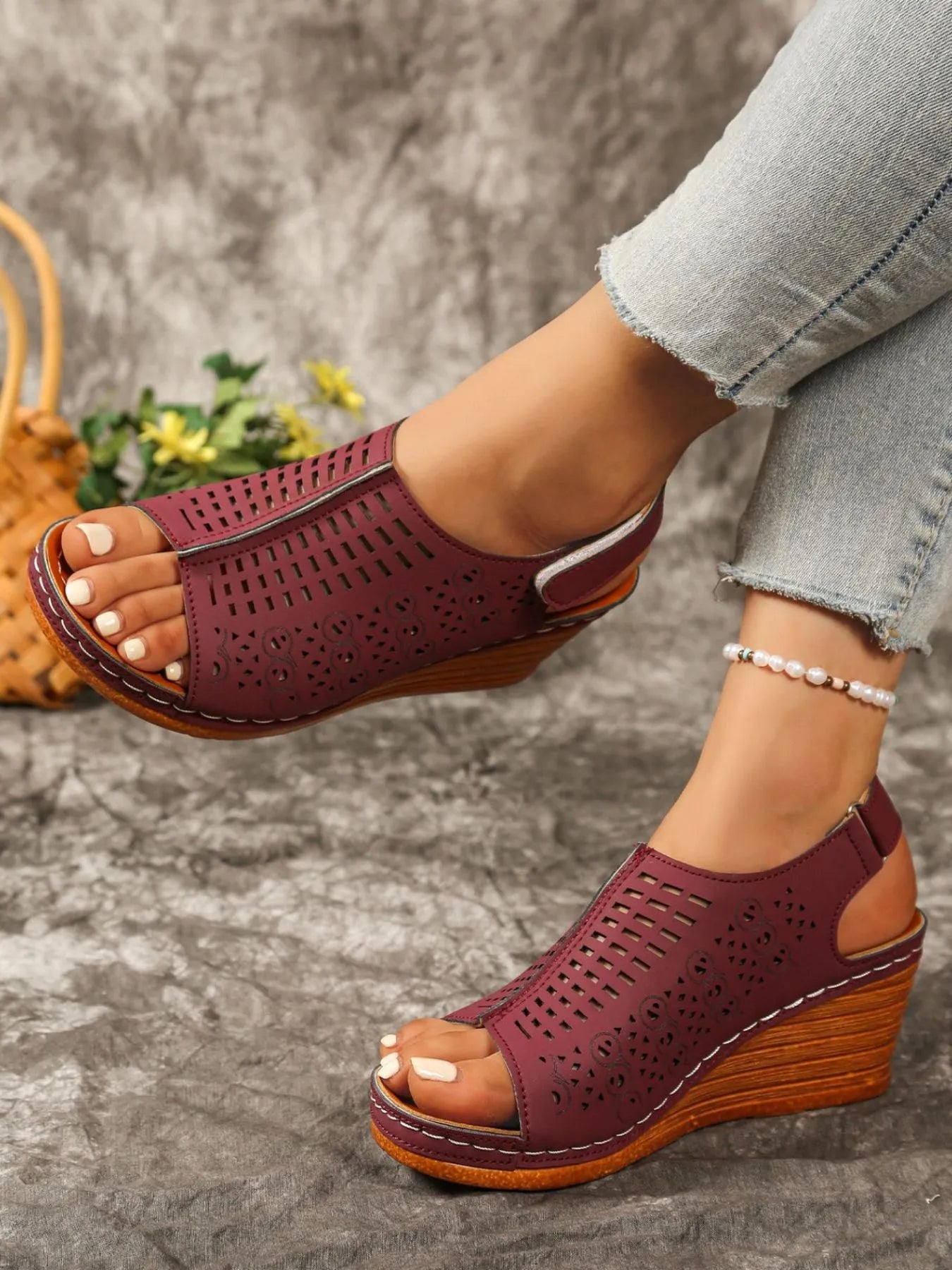 Open Toe Wedge Sandals in Classic in Dark Blue for Women