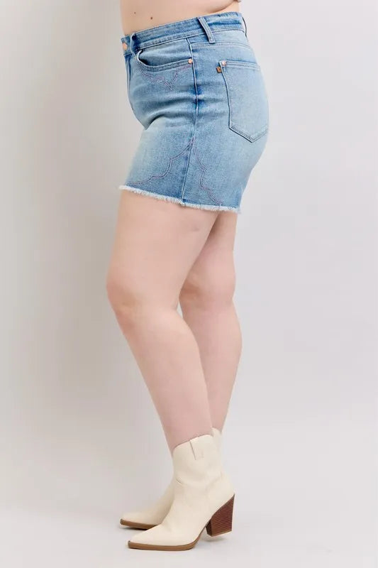 High Waist Western Embroidery Detail Cut Off Denim Shorts Plus Size for Women