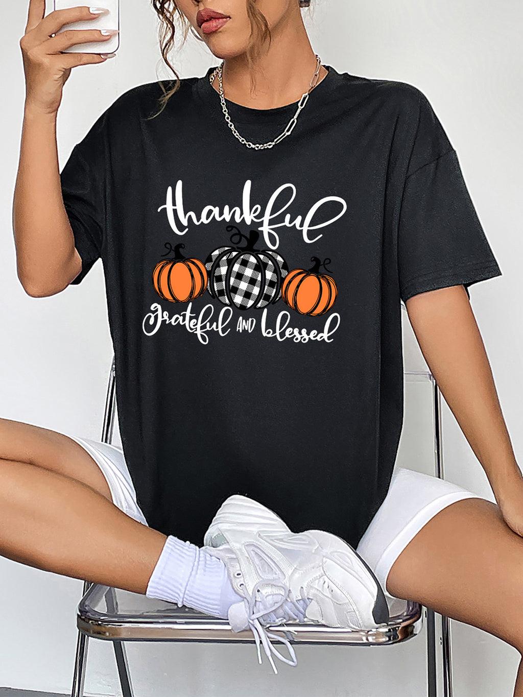 Round Neck Short Sleeve Fall Season Graphic T-Shirt in Black for Women