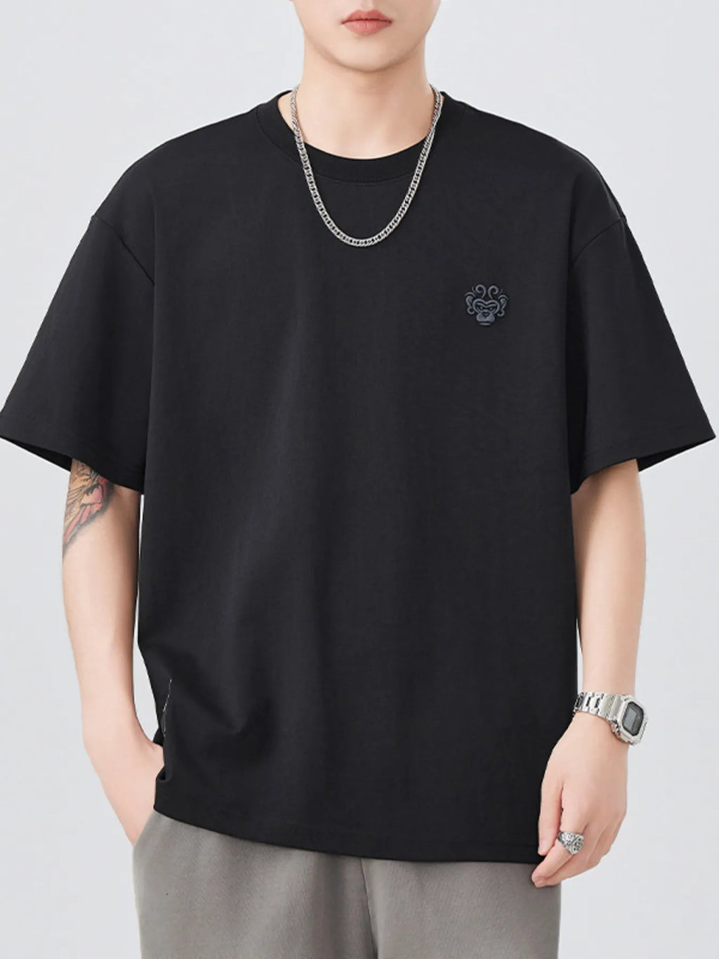 Plus Size Round Neck Short Sleeve T-Shirt in Classic in White for Men