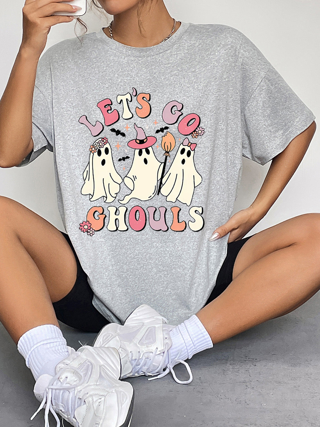 Round Neck Short Sleeve Lets Go Ghouls Graphic T-Shirt in Black for Women
