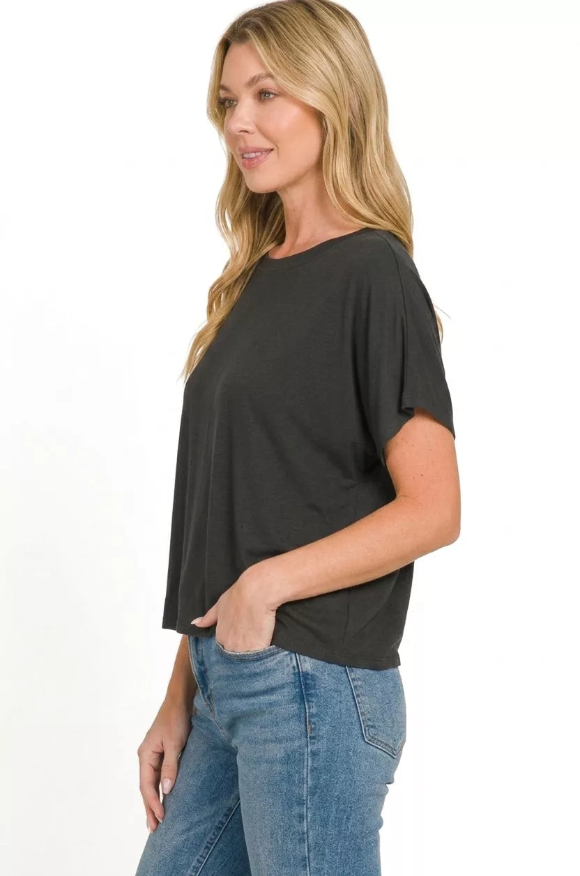Round Neck Short Sleeve Cropped T-Shirt in Black for Women