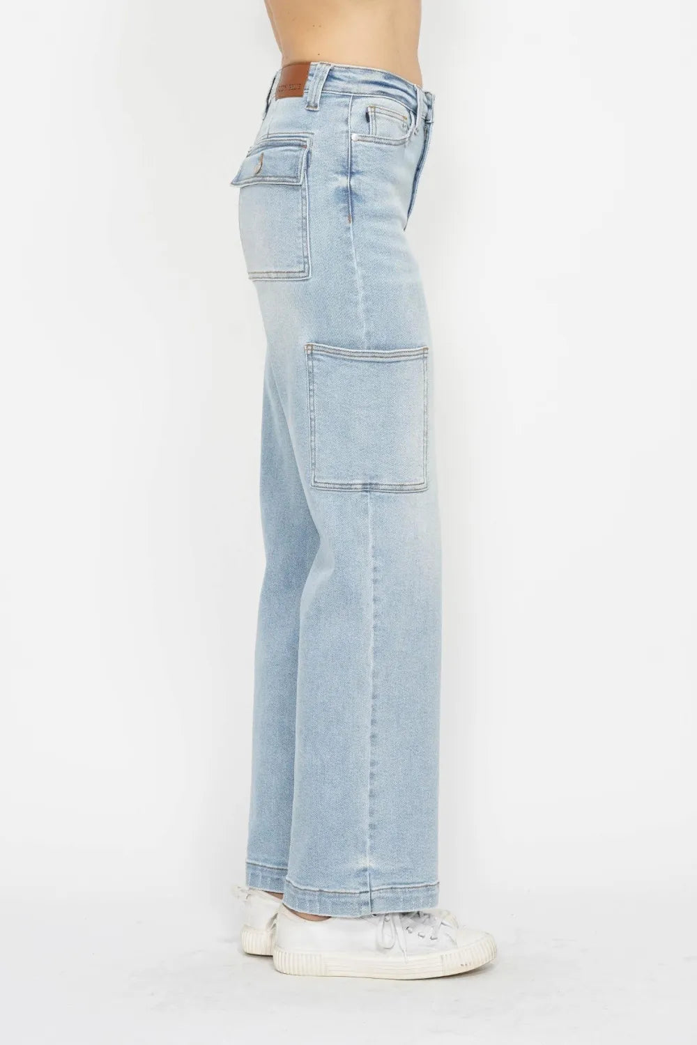 Plus Size High Waist Straight Cargo Jeans in Light for Women