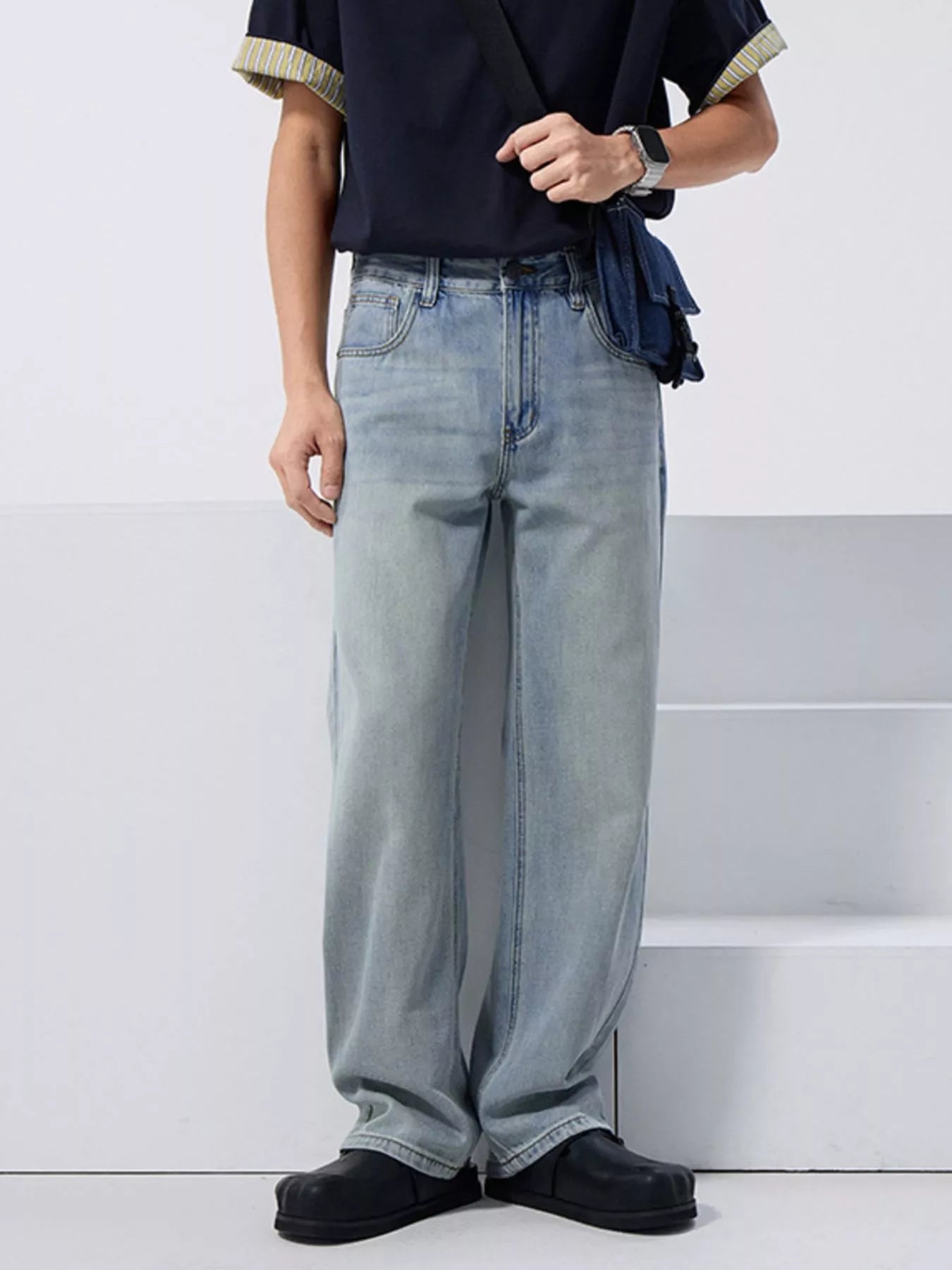 Wash Relaxed Fit Jeans in Classic in Light Blue for Men