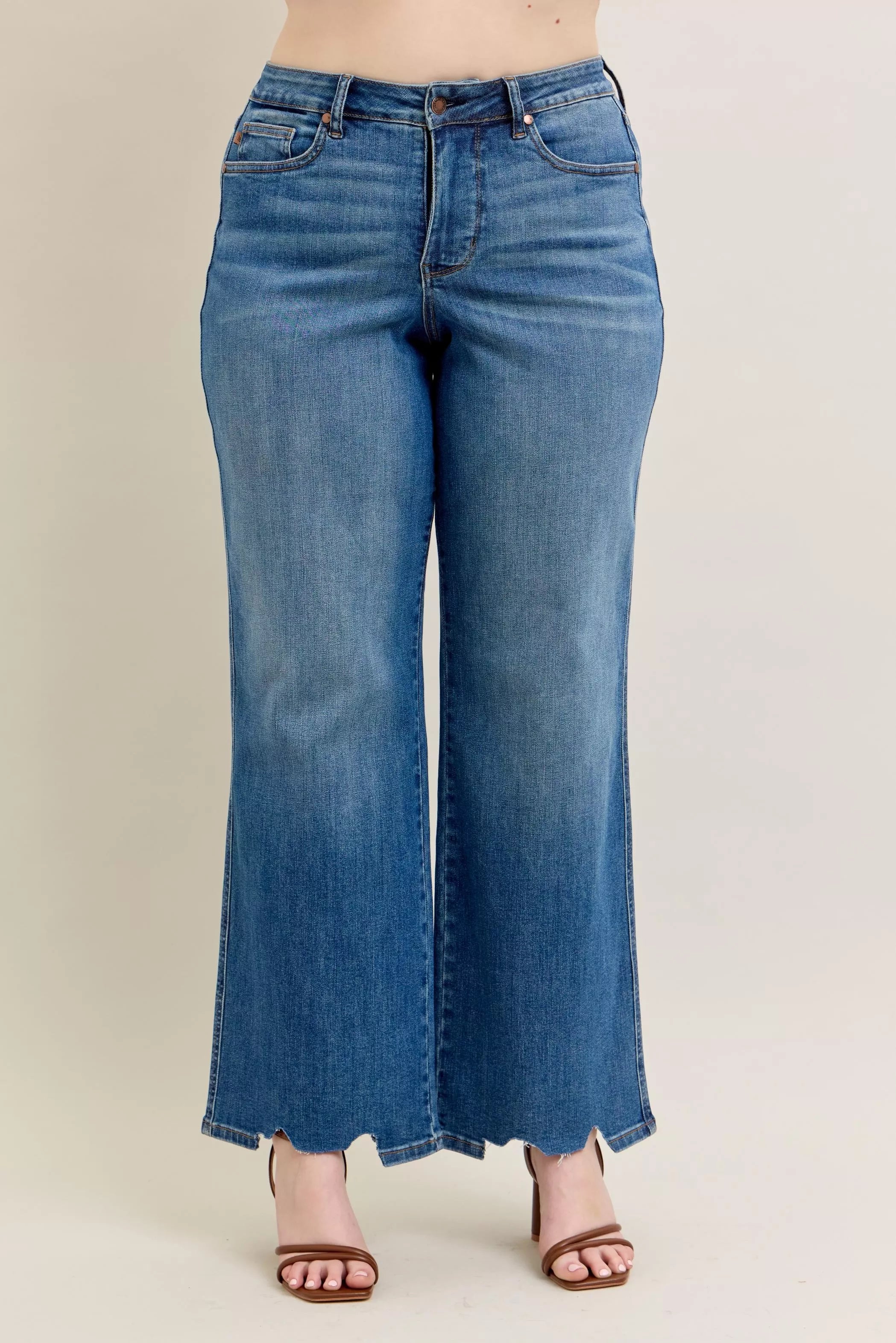 High Waist Tummy Control Chew Hem Destroy Wide Jeans Plus Size in Md for Women