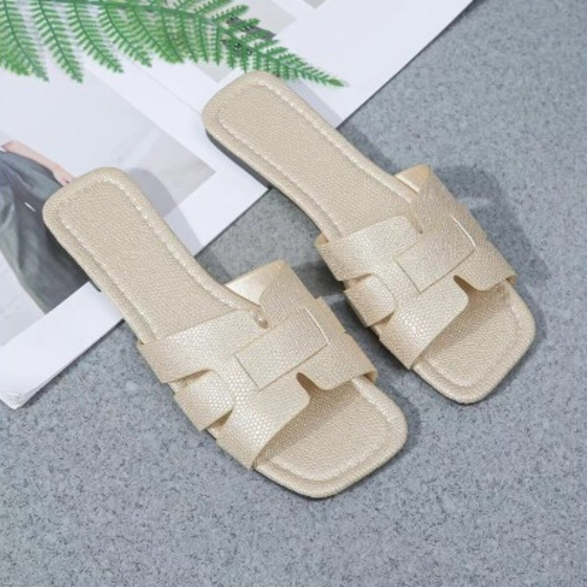 Woven Strap Flat Sandals in Black for Women