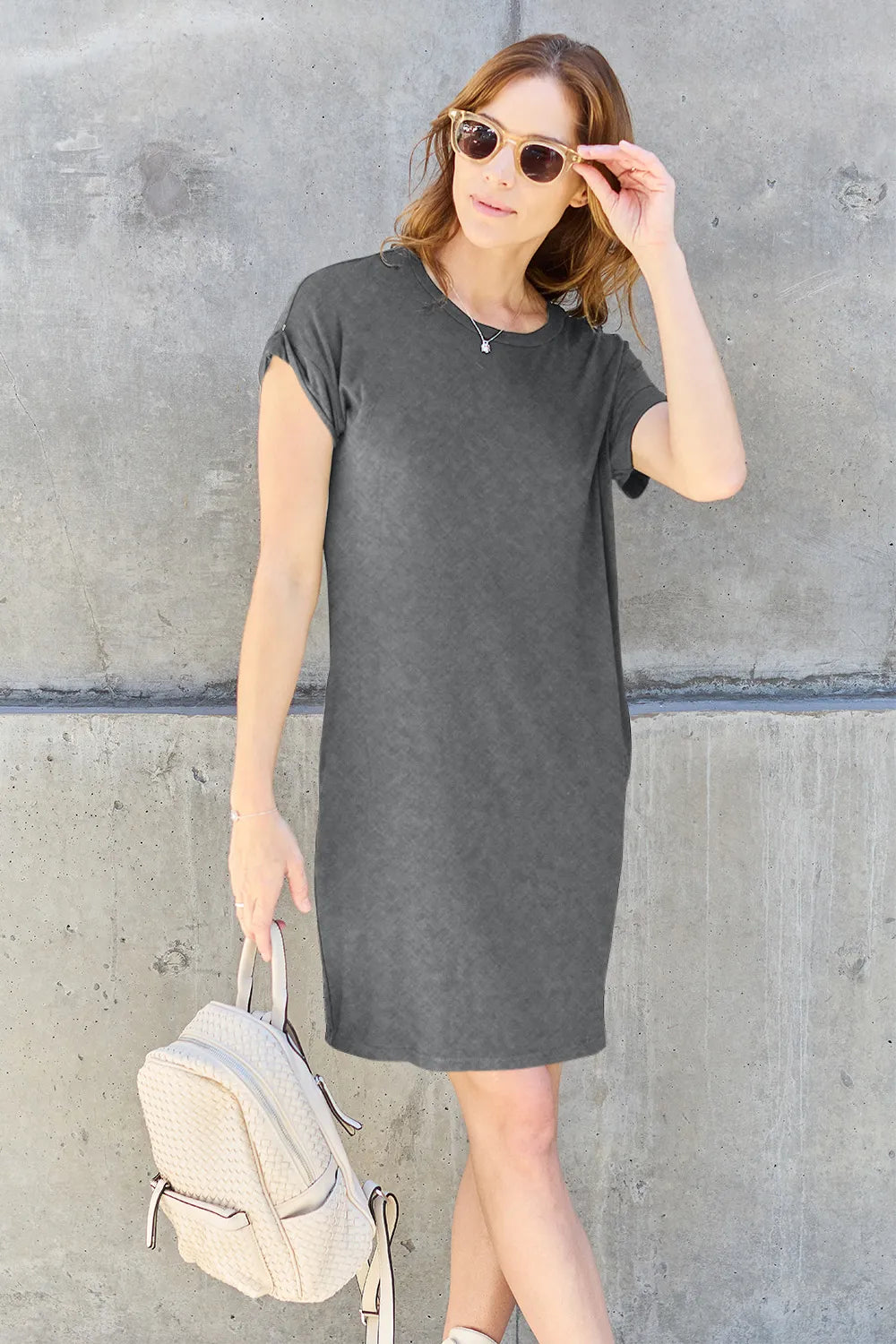 Plus Size Round Neck Short Sleeve Dress with Pockets in Gray for Women