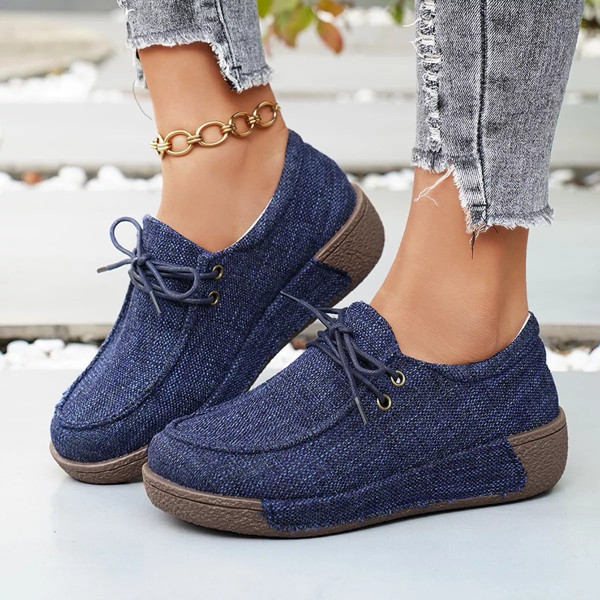 Round Toe Lace-Up Sneakers in Black for Women