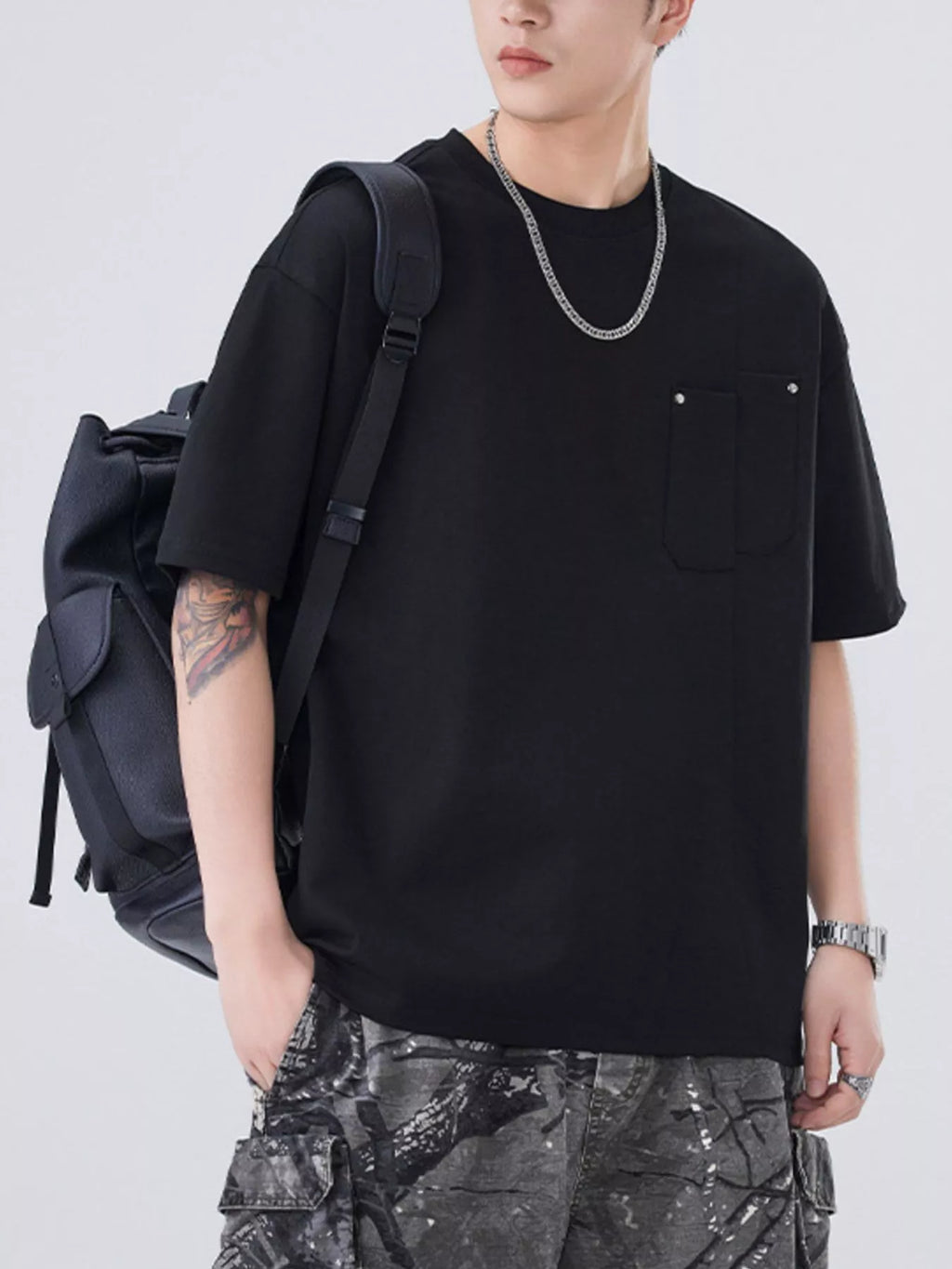 Plus Size Round Neck Short Sleeve T-Shirt in White for Men