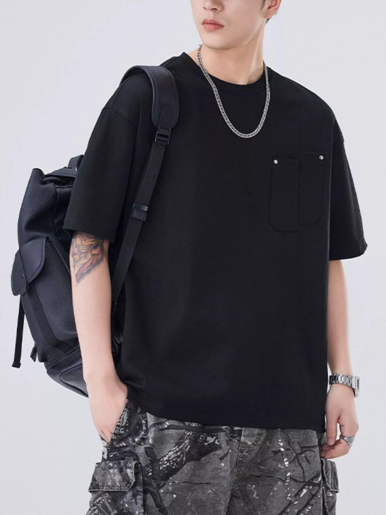 Plus Size Round Neck Short Sleeve T-Shirt in White for Men