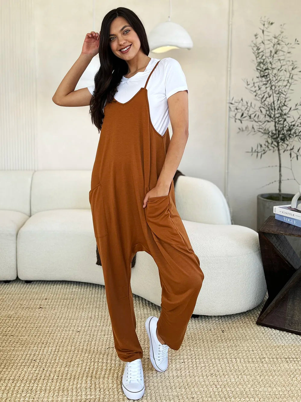 Plus Size Sleeveless V-Neck Pocketed Jumpsuit in Green for Women