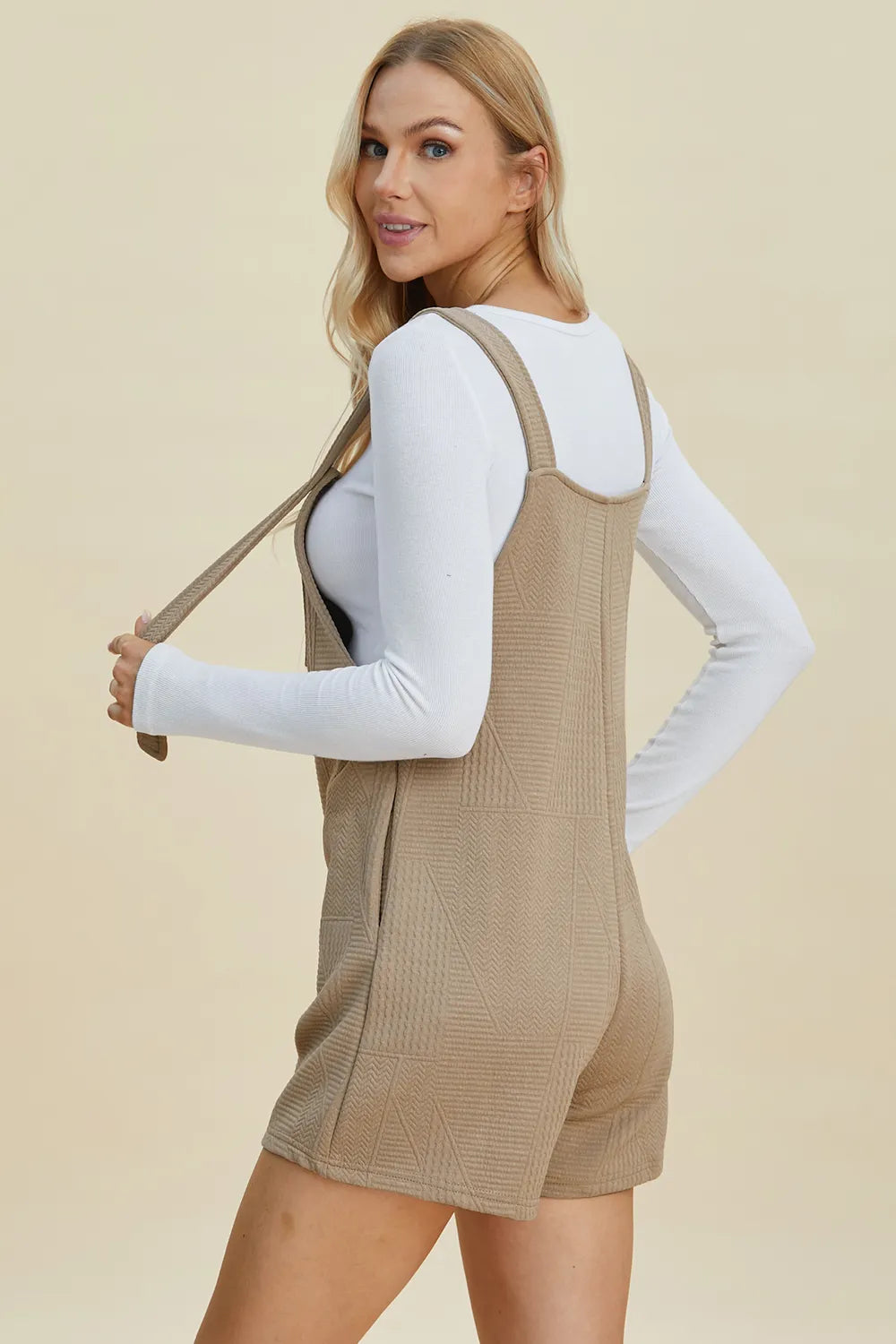 Plus Size Texture Sleeveless Romper in Khaki in Black for Women