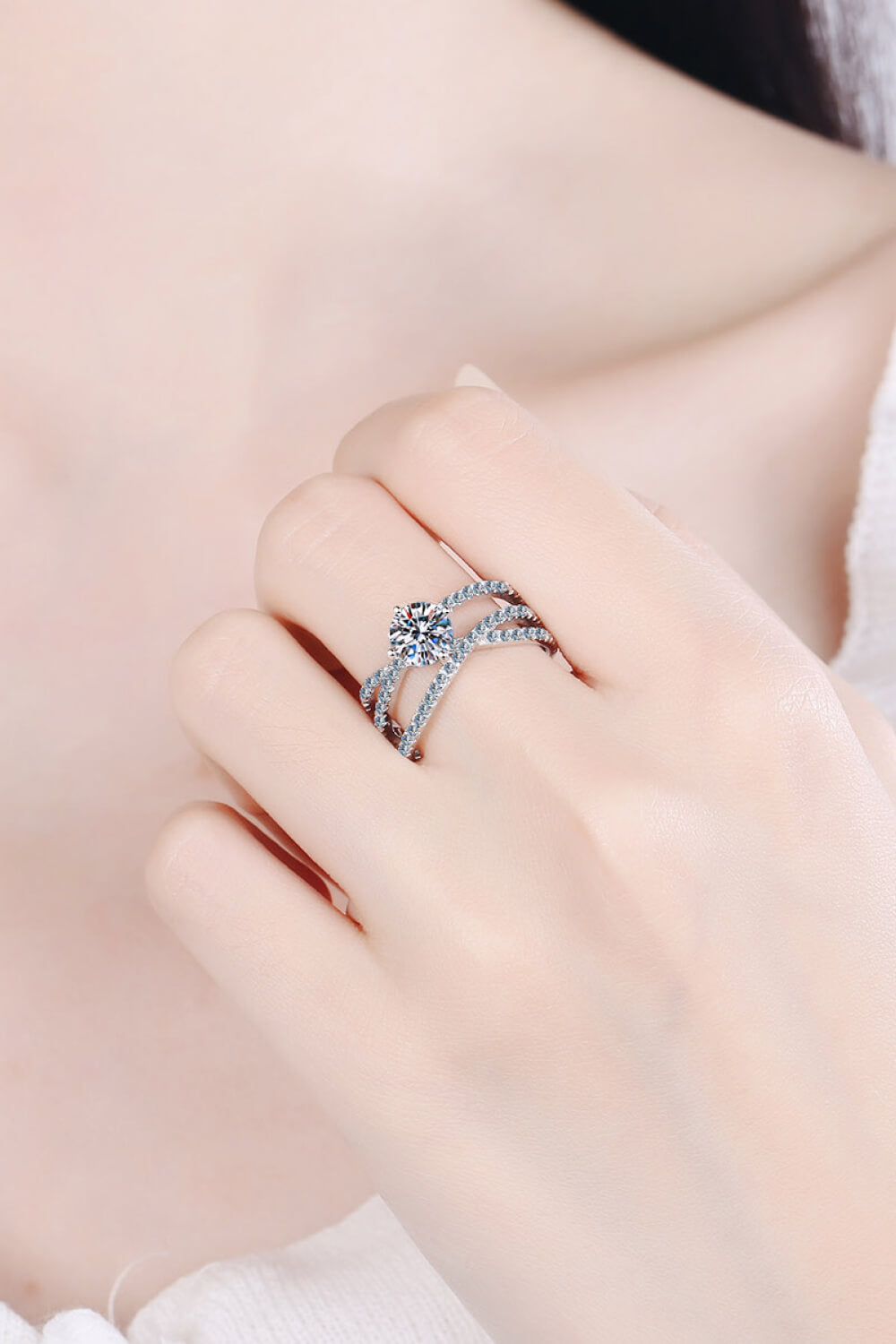 1 Carat Moissanite Crisscross Ring in Silver for Women