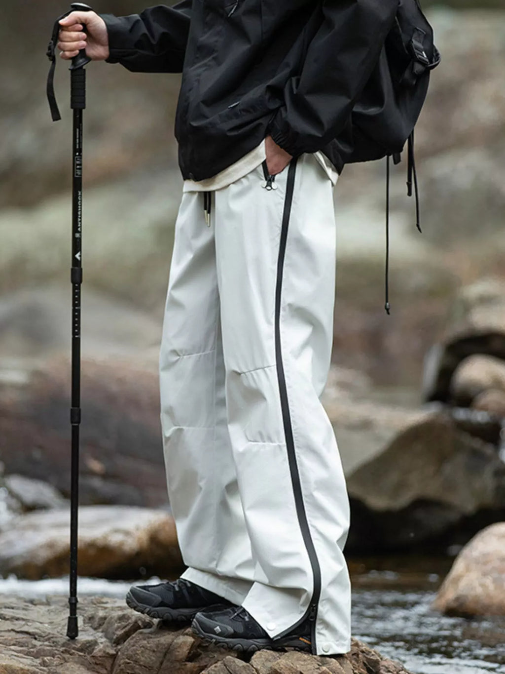 Outdoor Tactical Cargo Pants with Multiple Pockets in Olive Green for Men