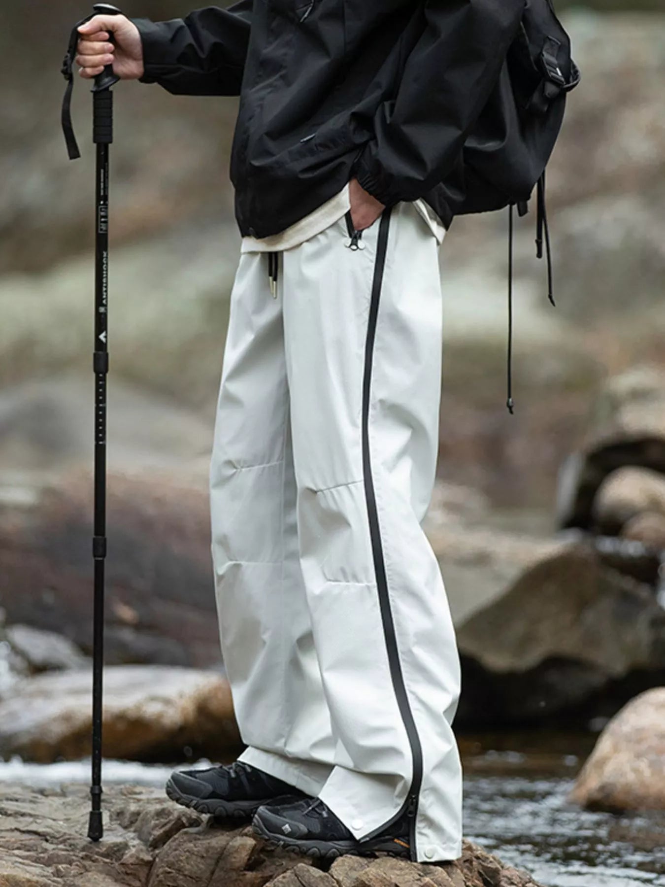 Outdoor Tactical Cargo Pants with Multiple Pockets in Olive Green for Men