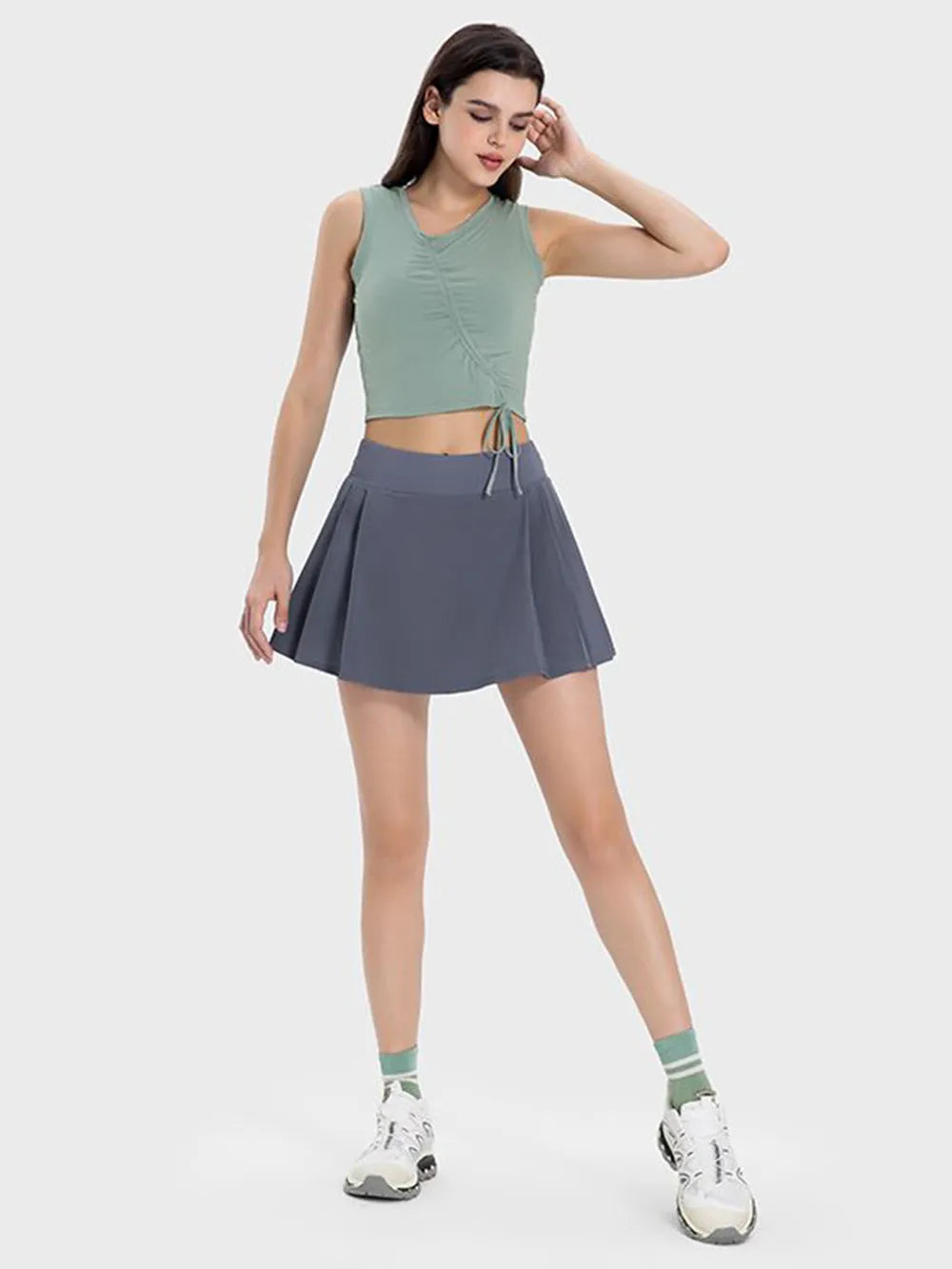 Pleated Detail Mid-Rise Waist Active Skirt in Dark Gray for Women