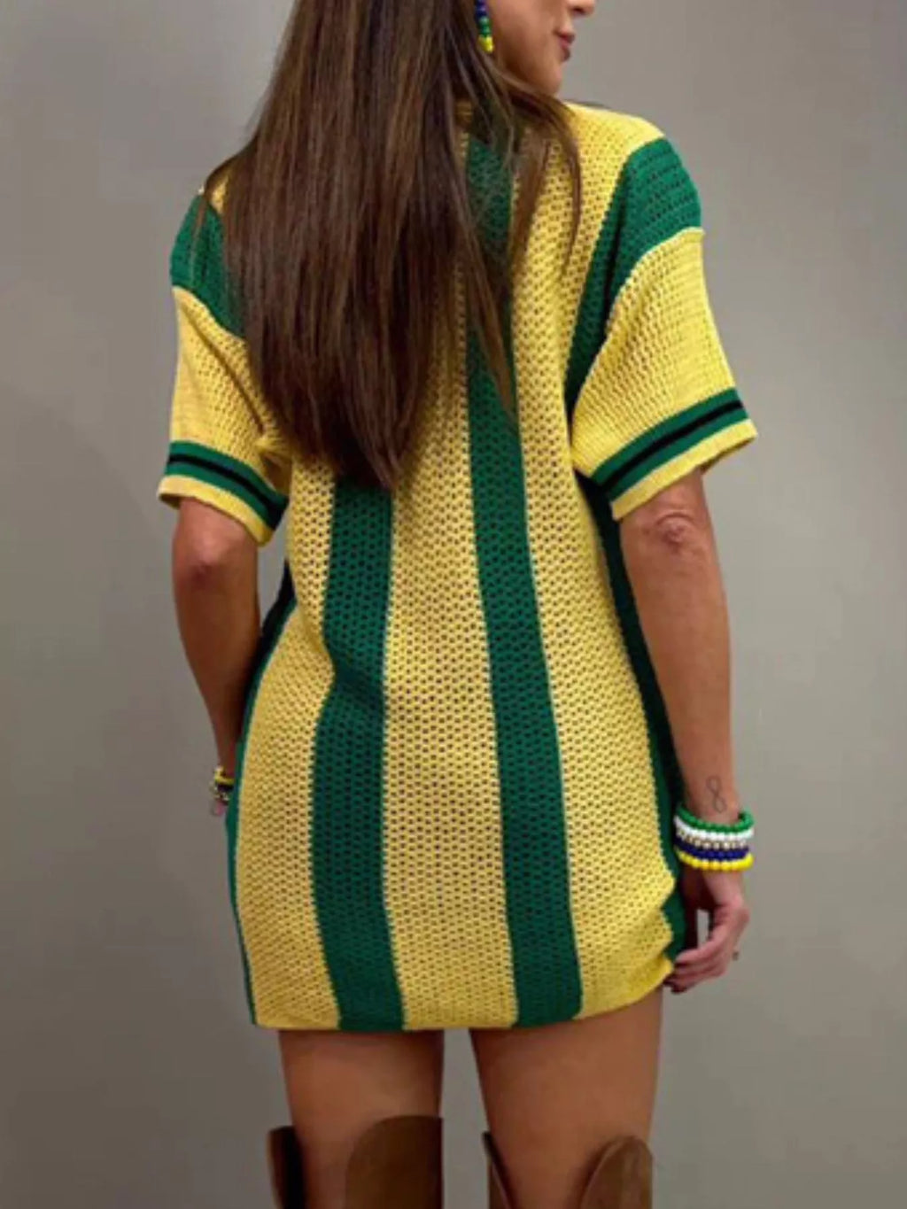 Letter Color Block V-Neck Sweater in Green for Women