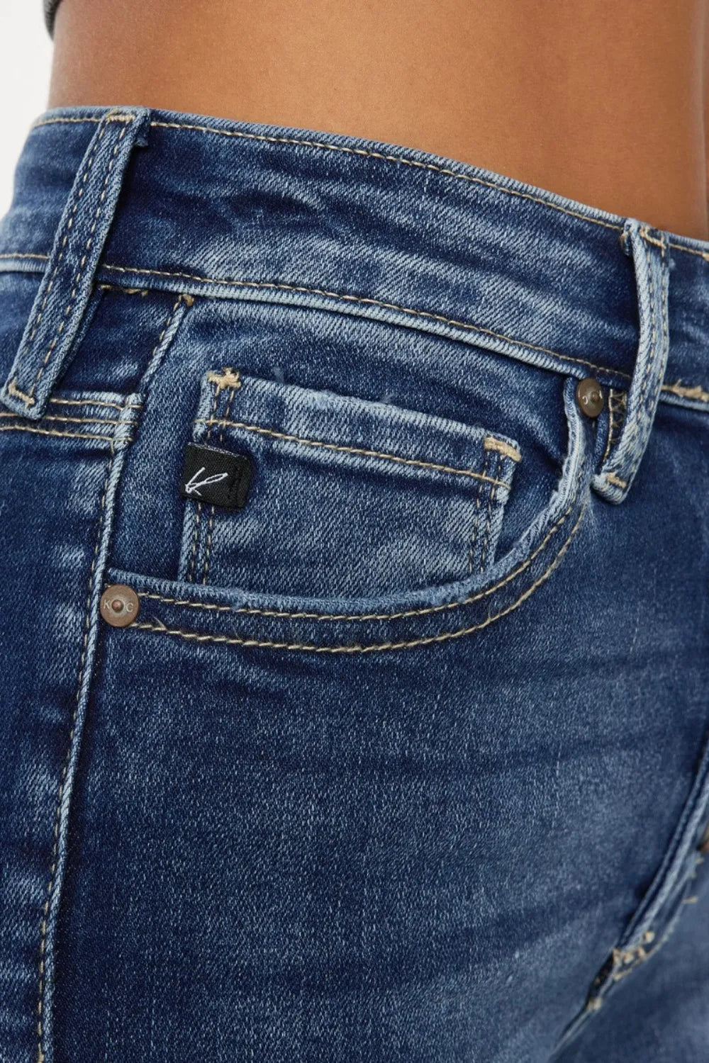 Plus Size Cats Whiskers Button Fly Denim Shorts in Medium for Women