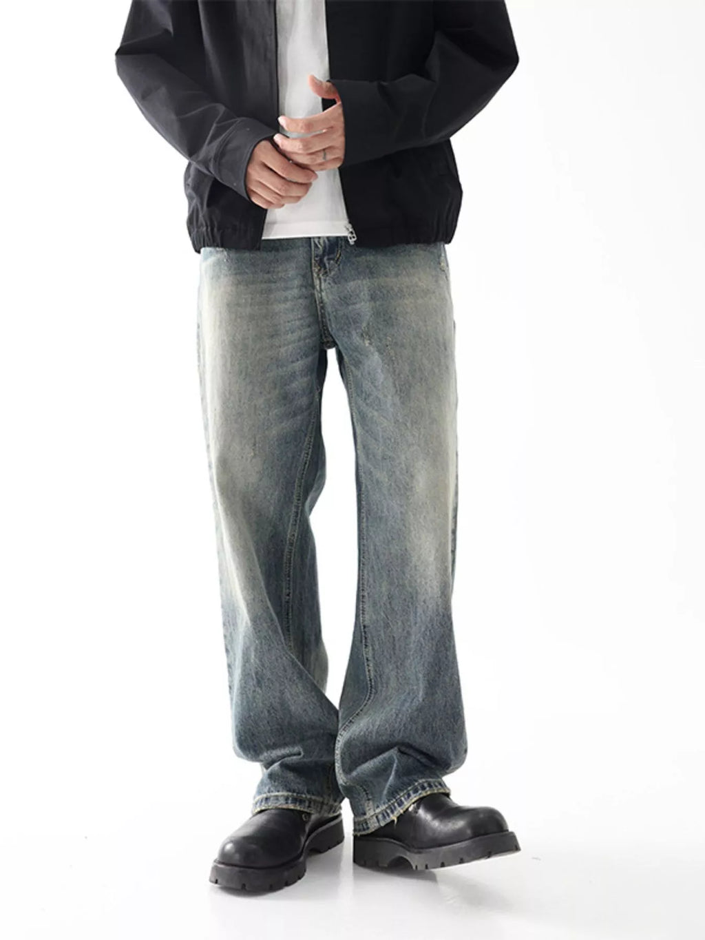 Wash Wide Leg Relaxed Fit Jeans in French Blue for Men