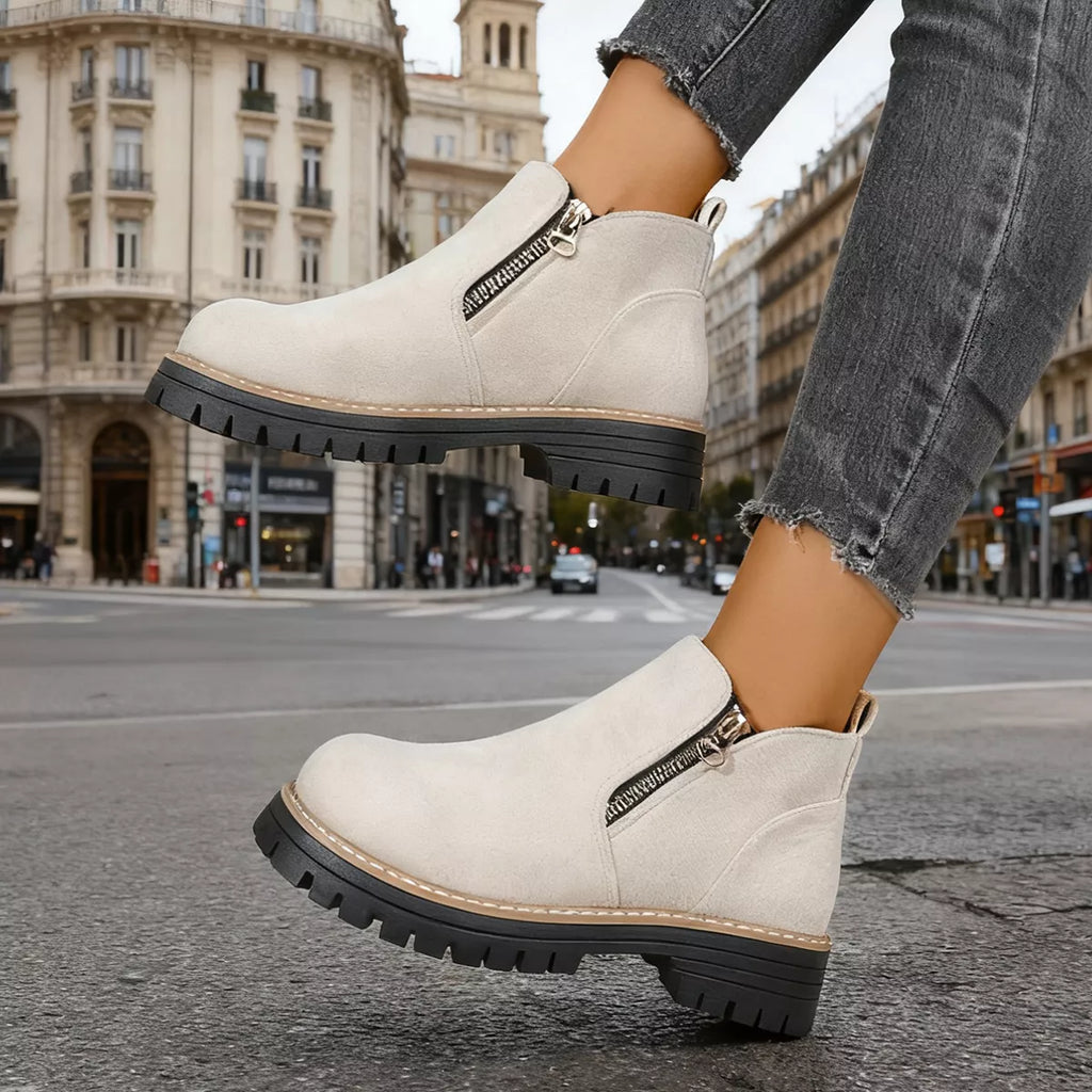 Round Toe Platform Boots in Classic in Black for Women