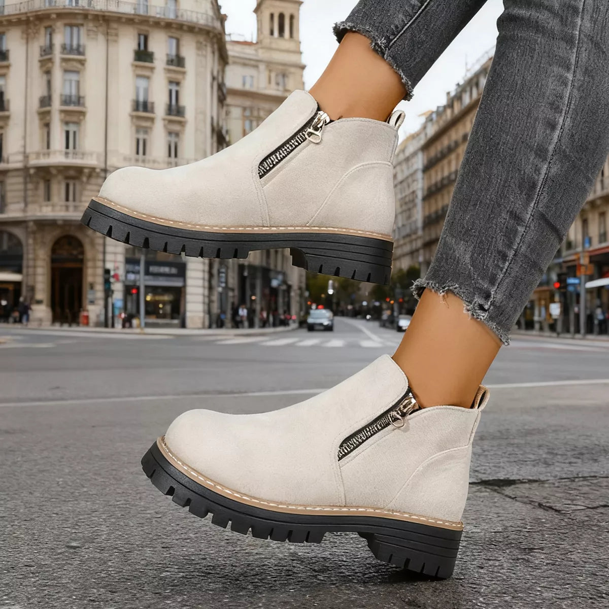 Round Toe Platform Boots in Classic in Black for Women