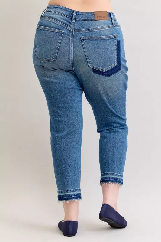 Mid Rise Bf Patch & Repair Destroy Release Hem Jeans Plus Size in Md for Women