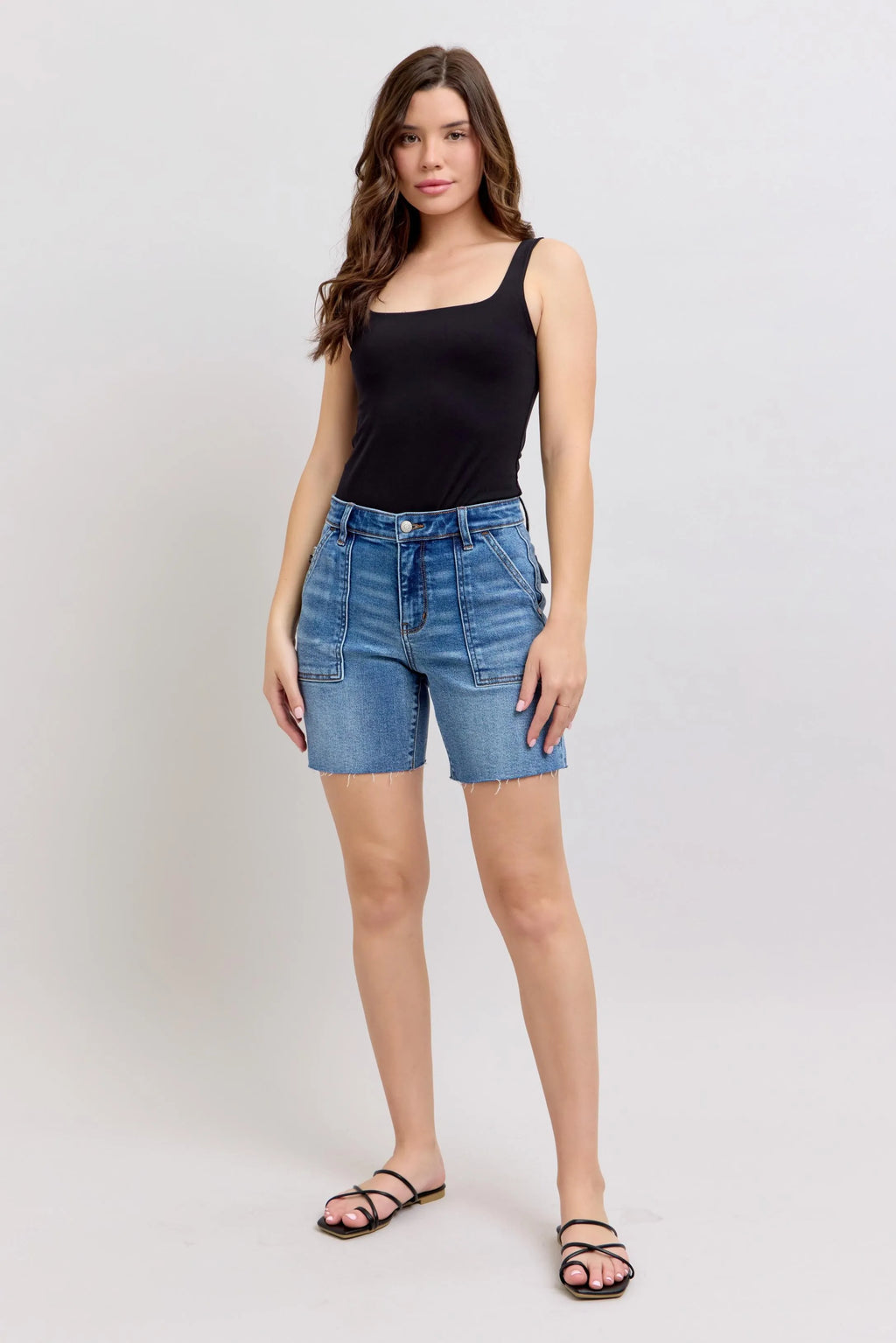 Mid Rise Bermudas Denim Shorts W/ Back Flap Pockets Plus Size for Women