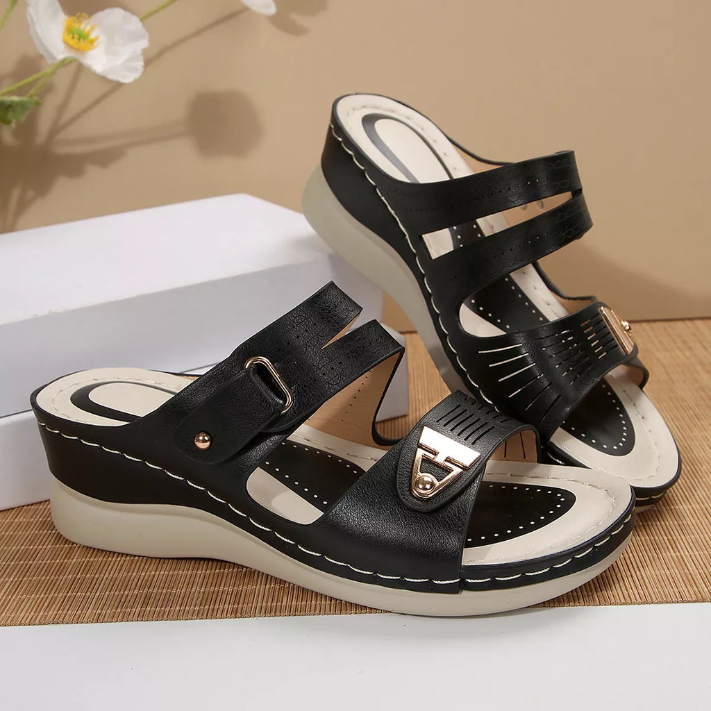 Open Toe Wedge Sandals in Green in Black for Women