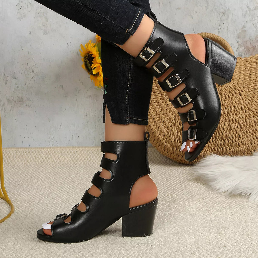 Buckle Block Heels Sandals in Black for Women