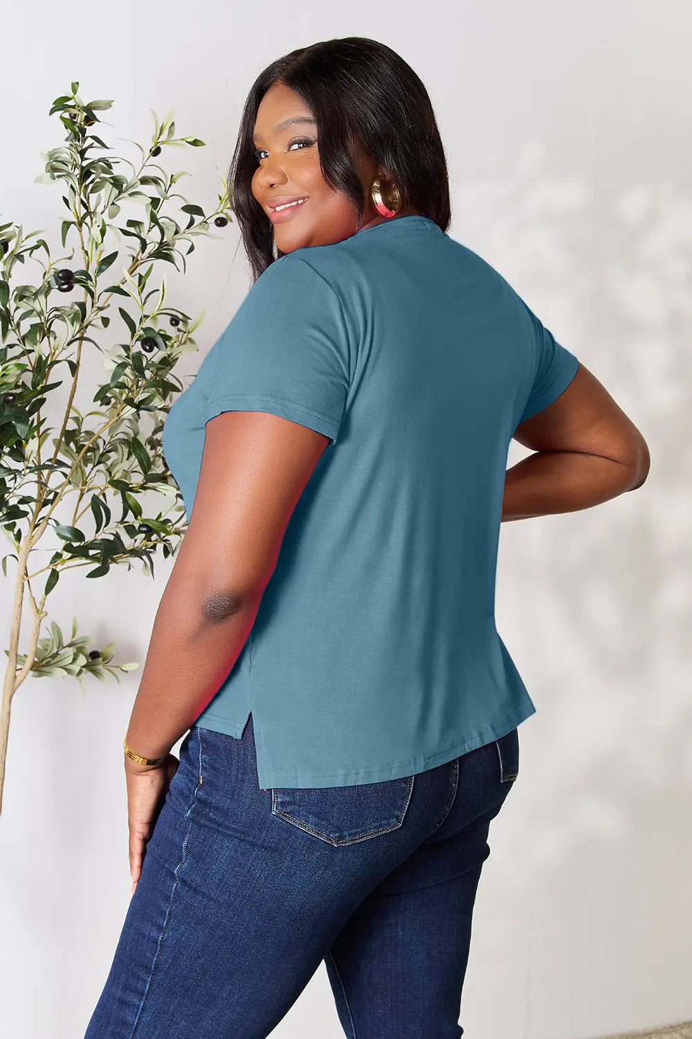 Plus Size Round Neck Short Sleeve T-Shirt in Dusty Blue for Women