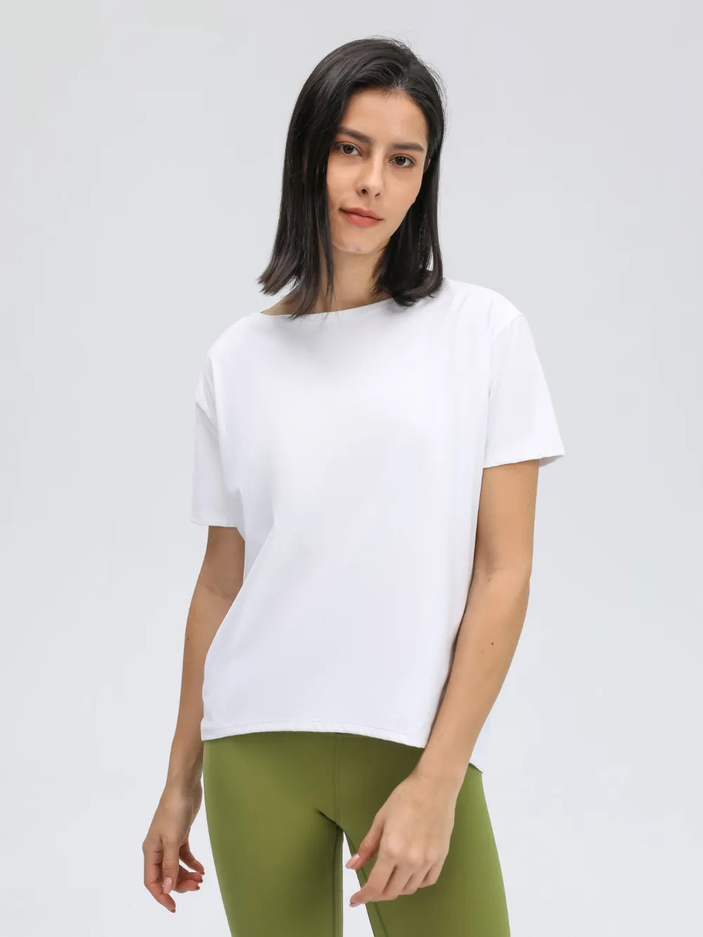 Round Neck Short Sleeve Active T-Shirt in Classic in White for Women