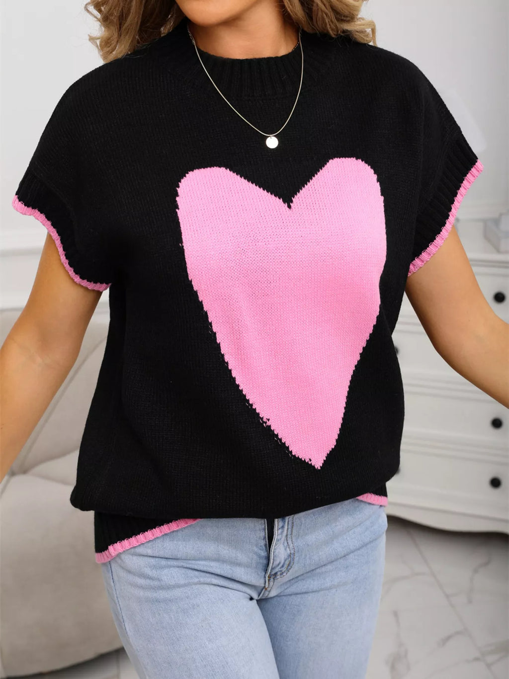 Valentines Day Heart Graphic Short Sleeve Sweater in Black for Women