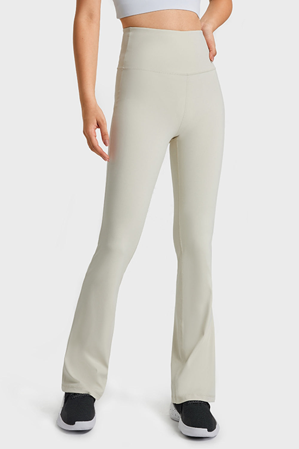 Elastic Waist Flare Yoga Pants in White for Women