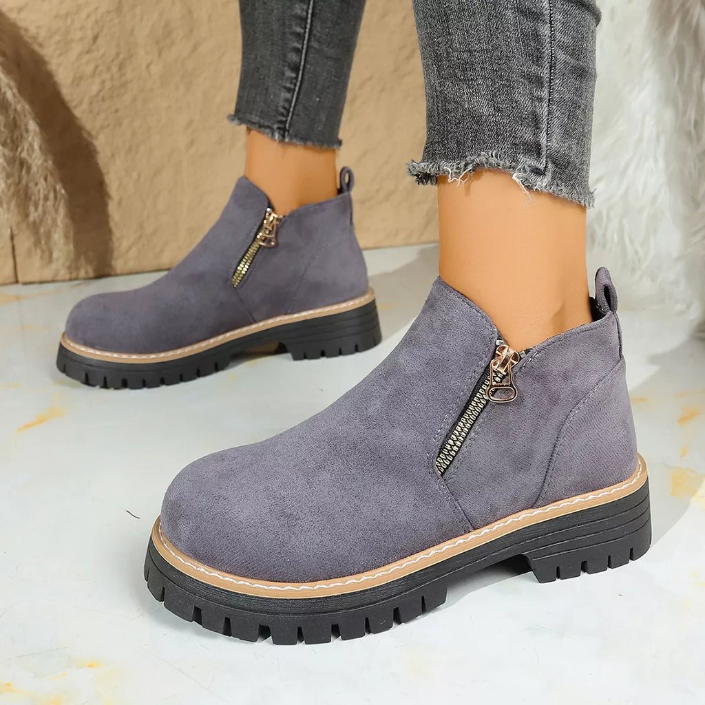 Round Toe Platform Boots in Classic in Black for Women