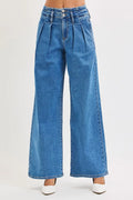 Mid Rise Fit Wide Leg with Pleated Detail Jeans Plus Size in Medium for Women