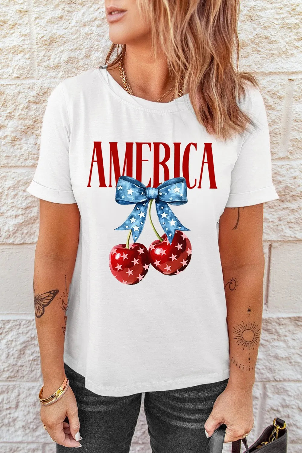 America Bow Cherry Crewneck T-Shirt in White for Women