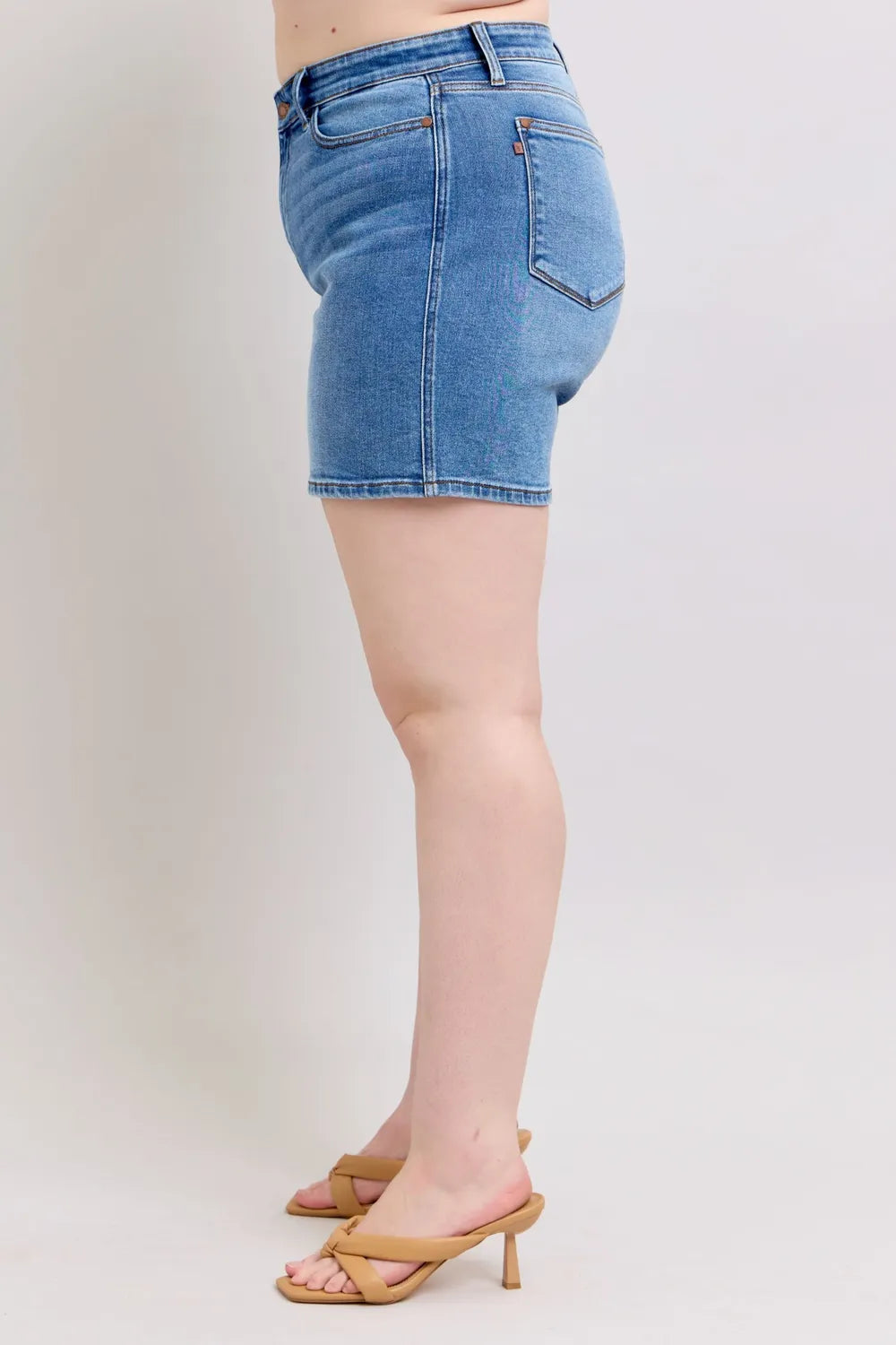 2 Button Denim Shorts with Pockets Plus Size in Medium for Women