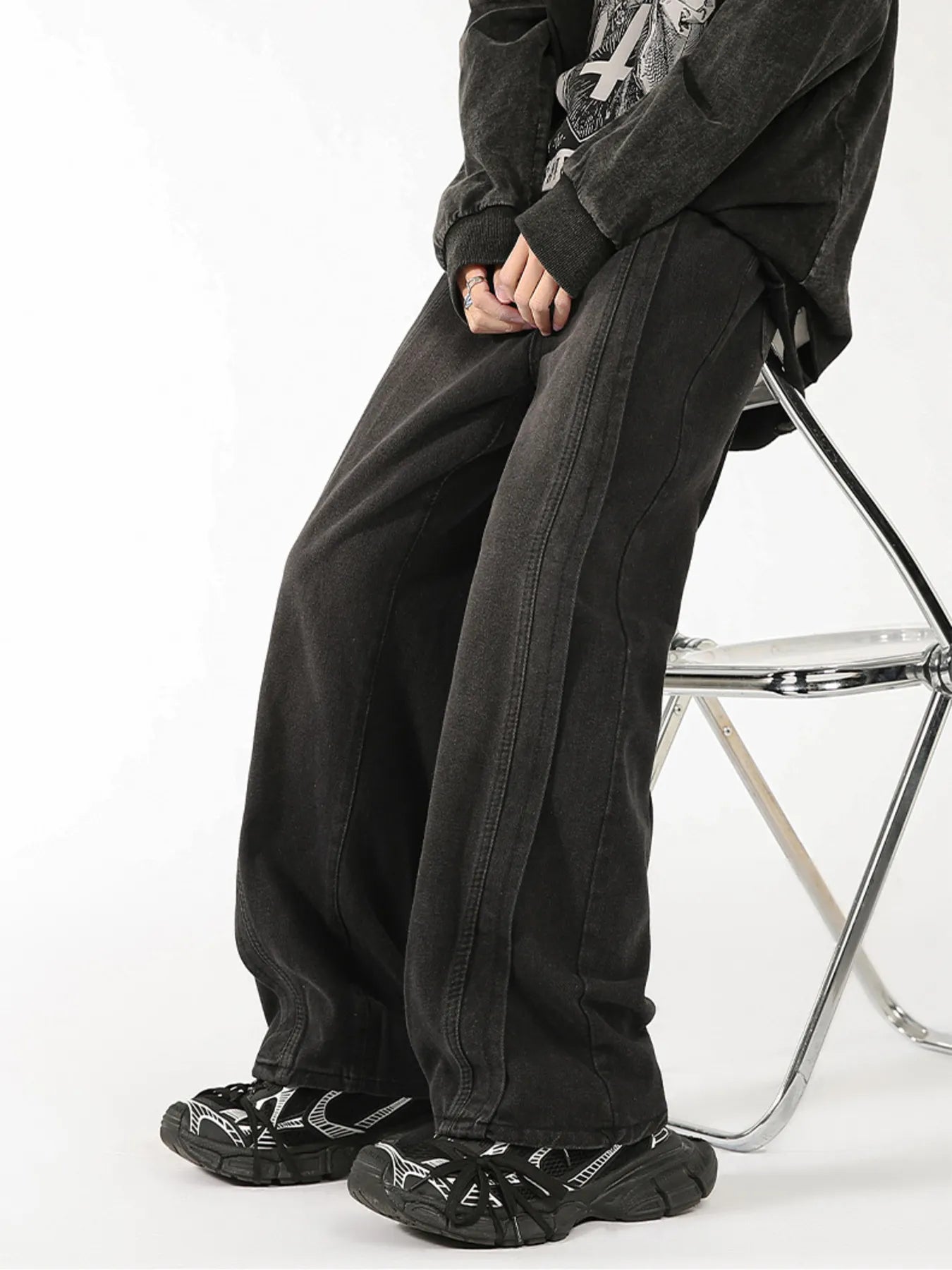 Plus Size Vintage Wash Wide Leg Jeans in Black for Men