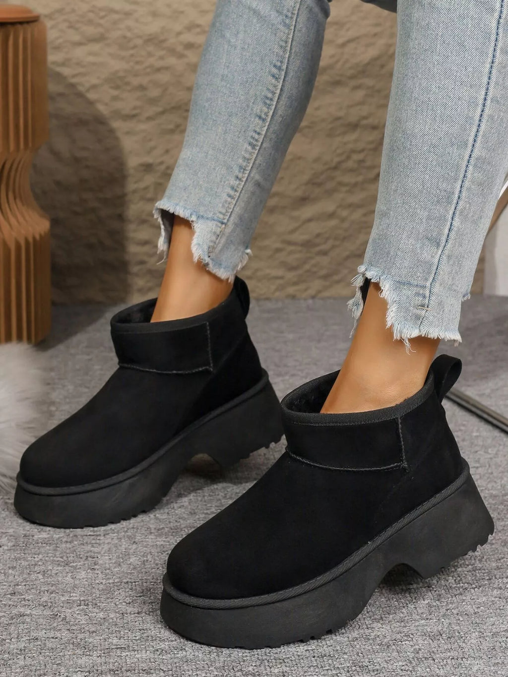Round Toe Platform Boots in Black for Women