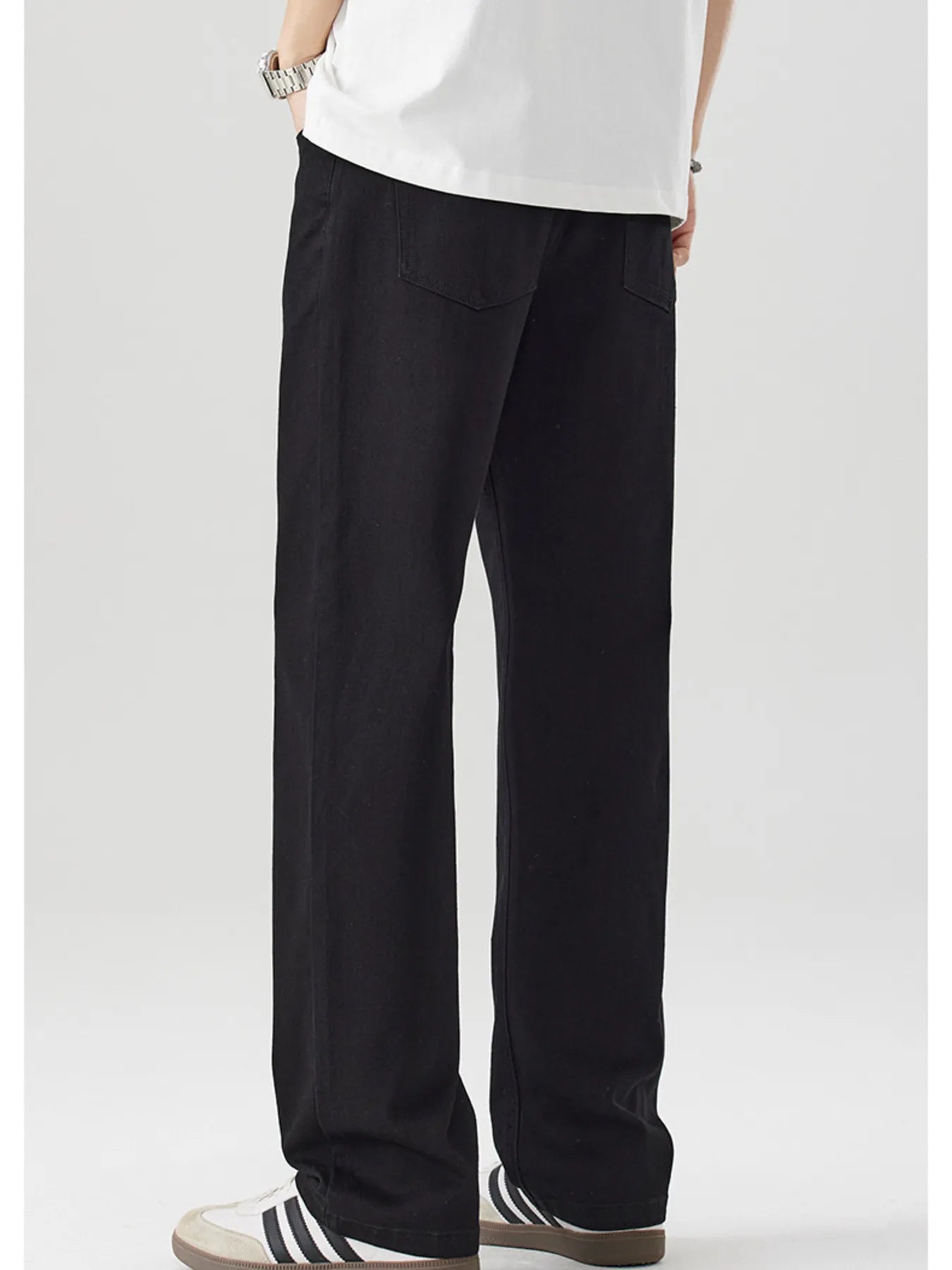Wide Leg Relaxed Fit Jeans in Black for Men