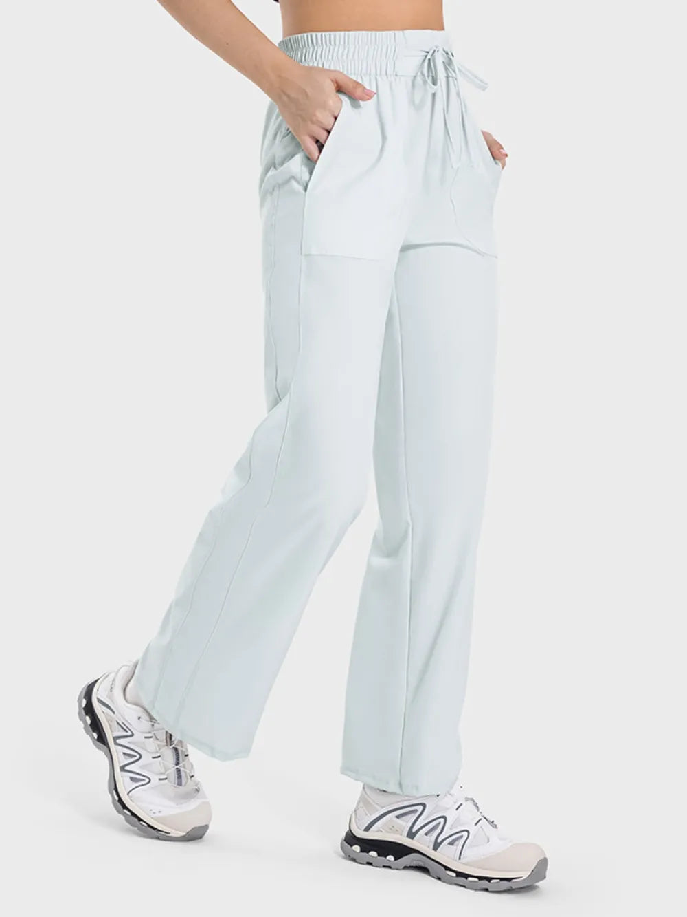 Drawstring Pocketed Active Pants in Black for Women